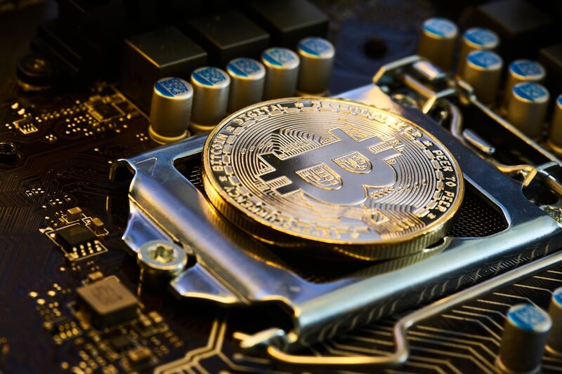 Bitcoin Mining Stocks Are Up 85% While BTC Lags — The Infrastructure Layer Always Wins