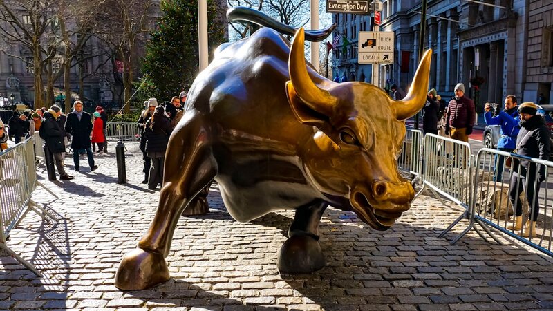 BlackRock Just Dumped Its Own Bitcoin ETF and Launched a New One the Same Week — and On-Chain Gaming Refuses to Play the Rebrand Game